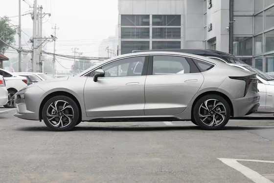 Chinese Energy Vehicles EU Certified Long Endurance 5 Doors 5 Seats 4675*1835*1480mm