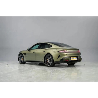 Xiaomi Su7 's Energy Sports Car with 73.6kWh Battery Capacity and 0.5 Hour Charging Time