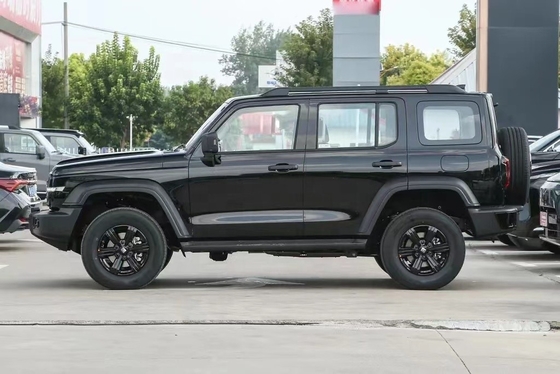 Tank 300 Off-Road Vehicle with Automatic Air Conditioner and Touch Screen Technology