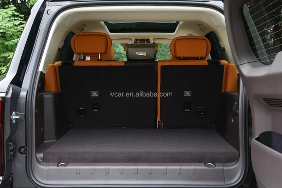 -Made AWD Off-road Vehicle Great Wall Motors Tank 500 Luxury Plug-in Hybrid Performance