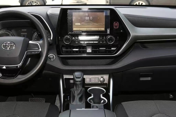 Panoramic Sunroof and Convenience 2023 Toyota Highlander SUV