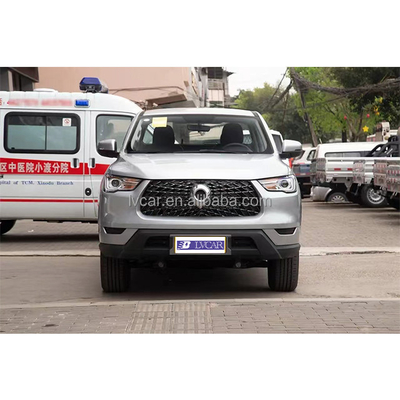 Great Wall Motors 5-Seater Pickup Truck with Four-Wheel Drive and LED Daytime Light