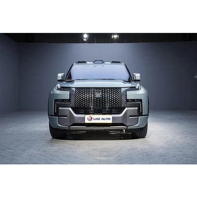 3050mm Wheel Base BYD U8 Energy SUV with 7 Seats and 4-Wheel Independent Drive Motor