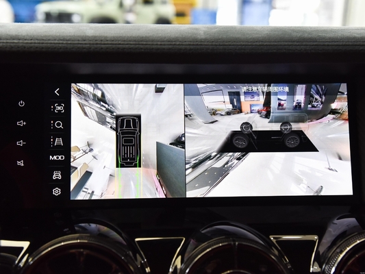Tank 300 's Best Off-Road Vehicle with Touch Screen and Multi-function Steering Wheel