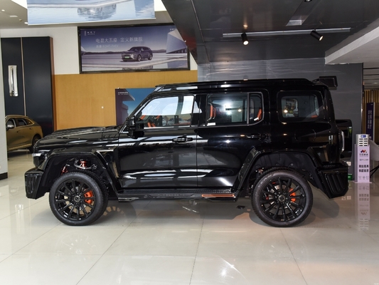 Tank 300 's Best Off-Road Vehicle with Touch Screen and Multi-function Steering Wheel