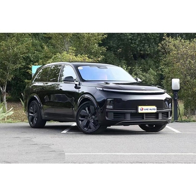 Li L8 Luxurious SUV Made in with Electric Driver's Seat Adjustment and Light Interior