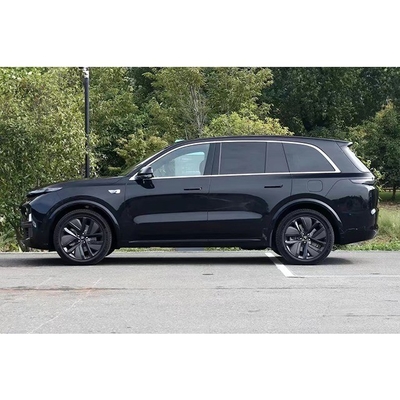 Li L8 Luxurious SUV Made in with Electric Driver's Seat Adjustment and Light Interior
