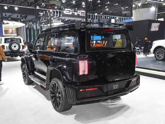 GMW Tank 300 2.0T Large Off-Road SUV with 2750MM Wheelbase and 227PS Maximum Power