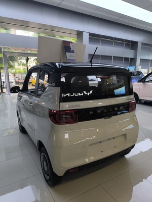 Left Steering Wuling Mini Electric Car with Max Speed of 100 Km/h and 4 Seats 120km