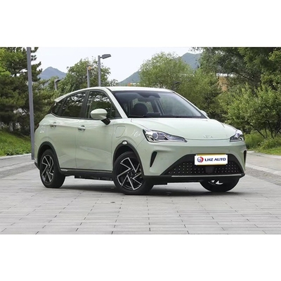 401km Pure Electric Range 2023 Nezha AYA Small City SUV with Max Speed up to 120 Km/h
