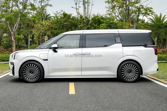 ZEEKR 009 6-Seater Luxury MPV with 116kWh Battery Capacity and 0.5 Hour Charging Time