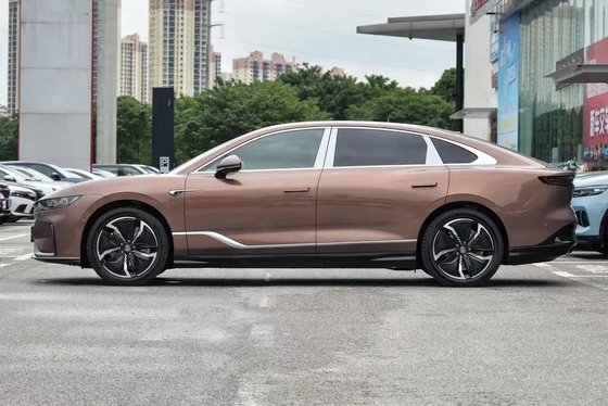Introducing the Voyah Chasing Light A 5-Door 5-Seat Sedan with 4.1-6L Engine Capacity